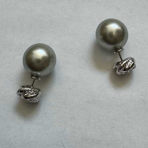 Kate Spade faux pearl stud earrings - Picture 4 of 7